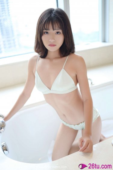 御花园皇上撞着太子妃